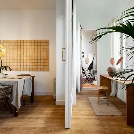 Bingin - 3 Bedrooms And Balcony In Eixample Dreta Apartment
