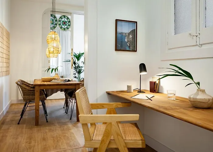 Bingin - 3 Bedrooms And Balcony In Eixample Dreta * バルセロナ