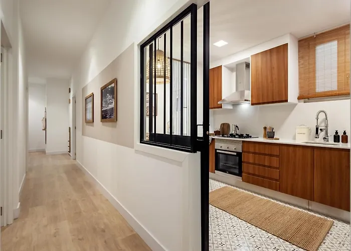 Bingin - 3 Bedrooms And Balcony In Eixample Dreta *